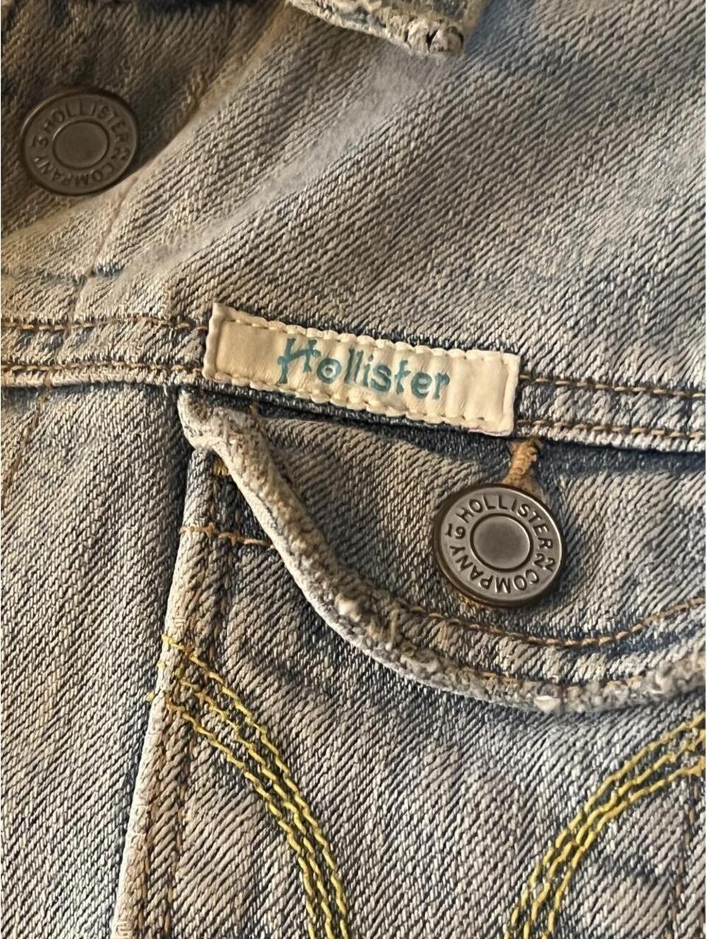 Vintage Y2K Hollister Preppy Light Wash Denim Jacket size medium 💙 - Picture 2 of 7